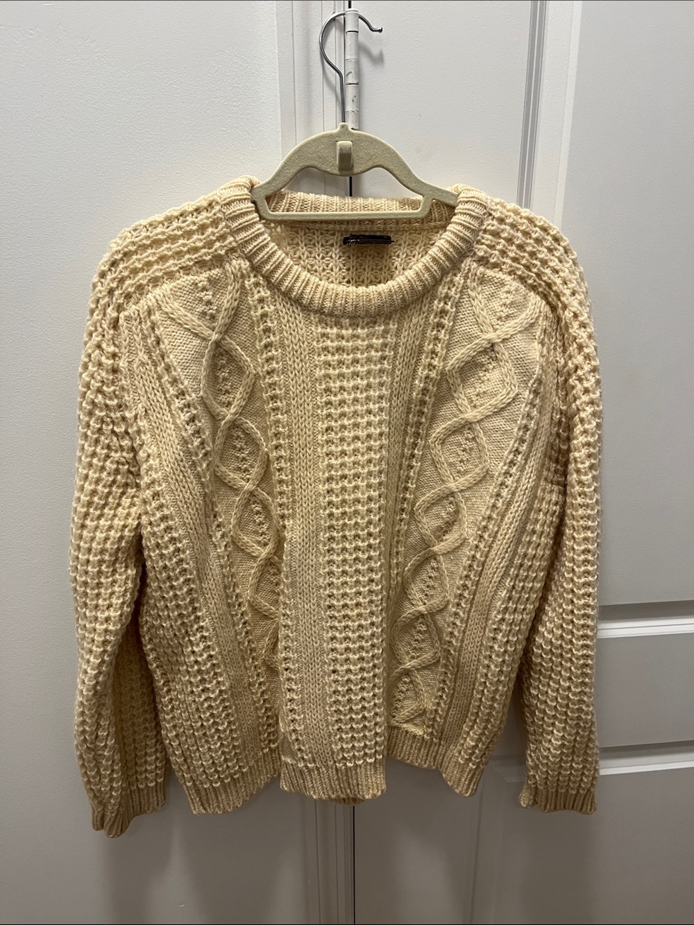 Women's Cream Cable Crewneck Sweater Vintage wool